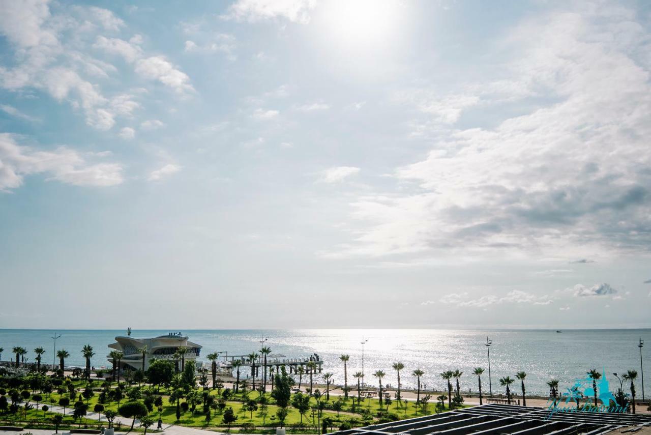 Your Beach Tower Batumi Exteriér fotografie